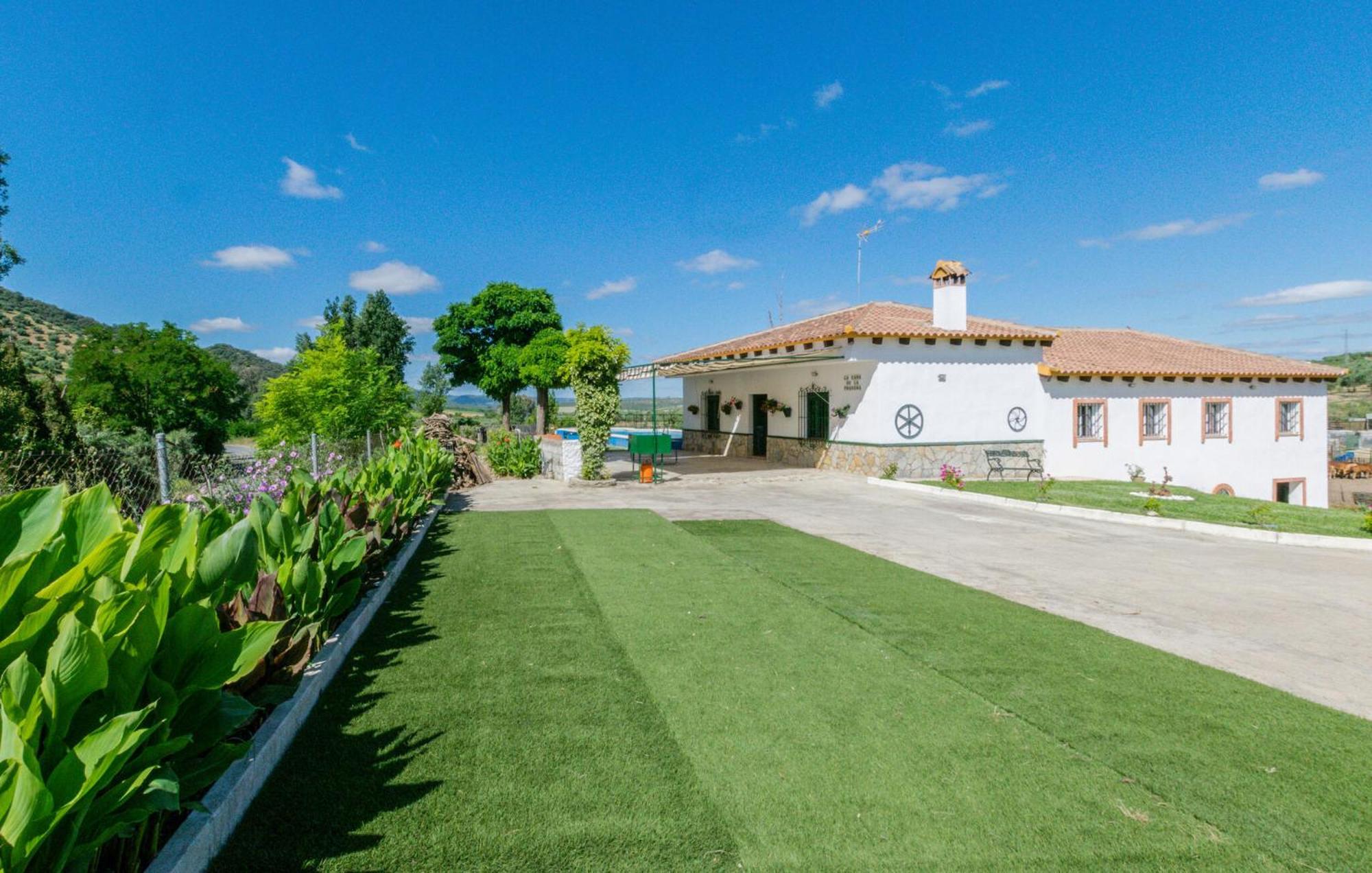 6 Bedroom Amazing Home In La Puebla De Los Infan La Puebla de los Infantes Zewnętrze zdjęcie
