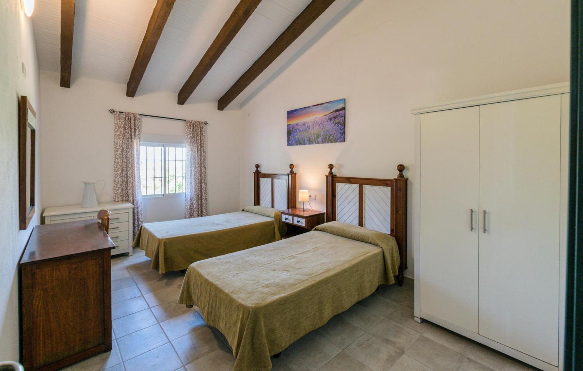 6 Bedroom Amazing Home In La Puebla De Los Infan La Puebla de los Infantes Zewnętrze zdjęcie